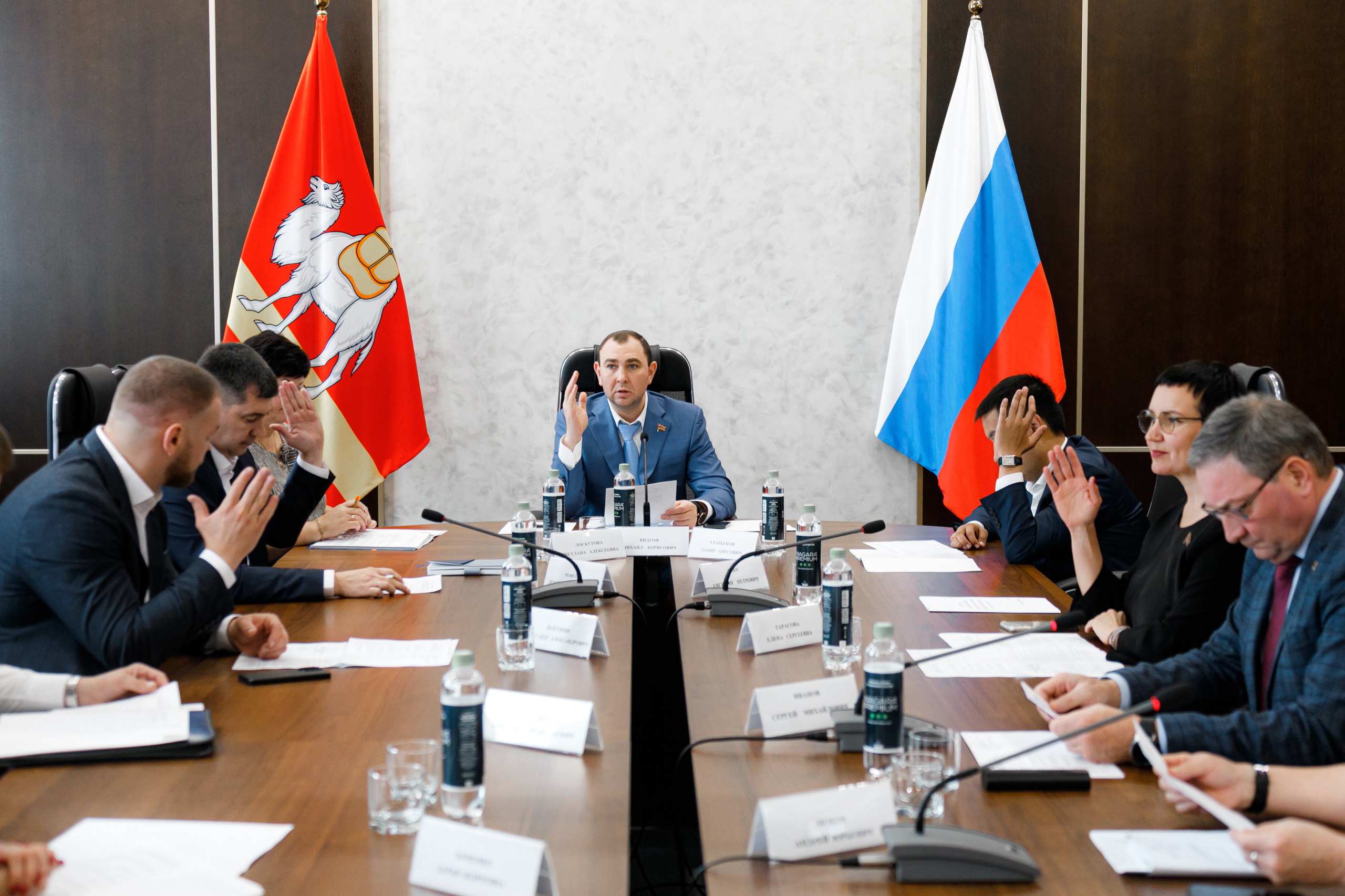 Комитет по молодежной политике, культуре и спорту заслушал информацию об исполнении региональной госпрограммы «Развитие архивного дела в Челябинской области» за 2023 год и первое полугодие 2024 года
