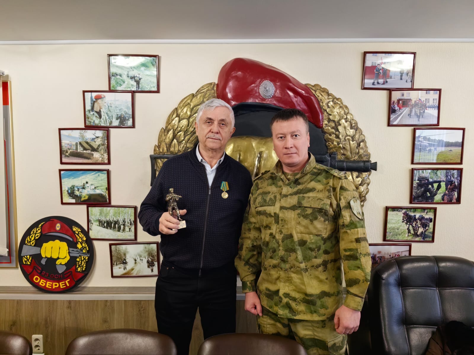 Фото предоставлено помощником депутата Валерий Филиппов побывал в гостях у челябинского отряда спецназа