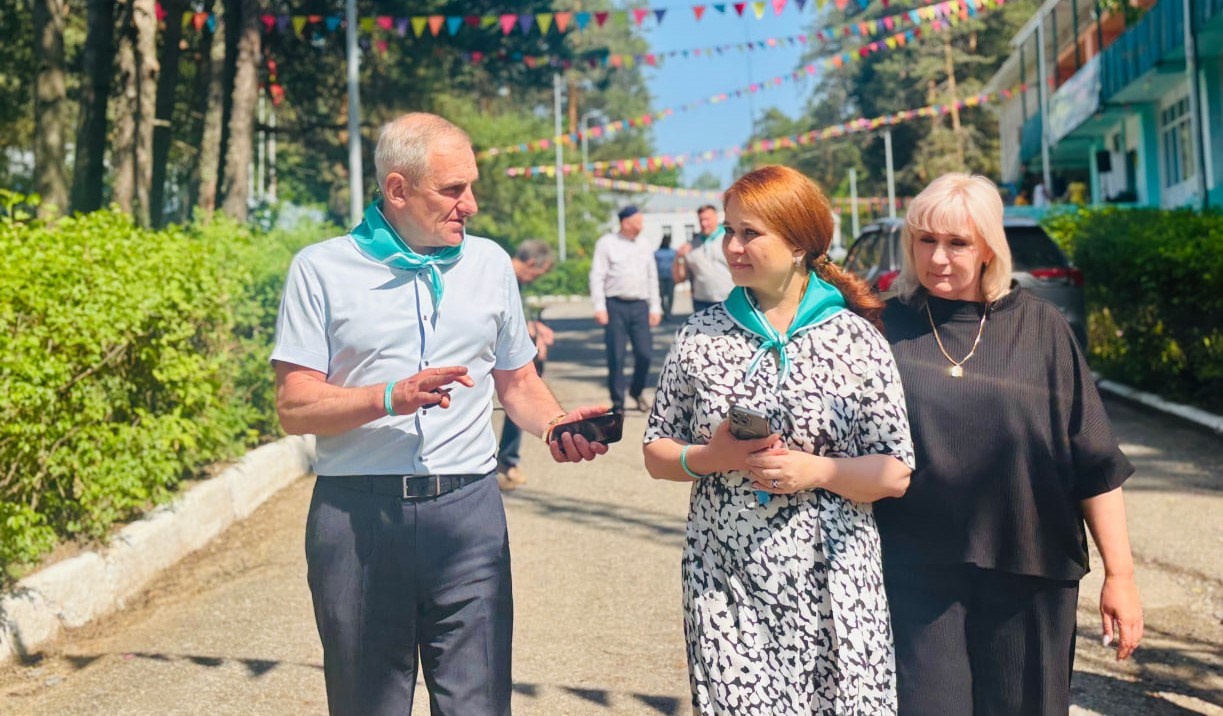 Лена Колесникова посетила детский лагерь «Ребячья республика» в Усть-Катаве после ремонта 