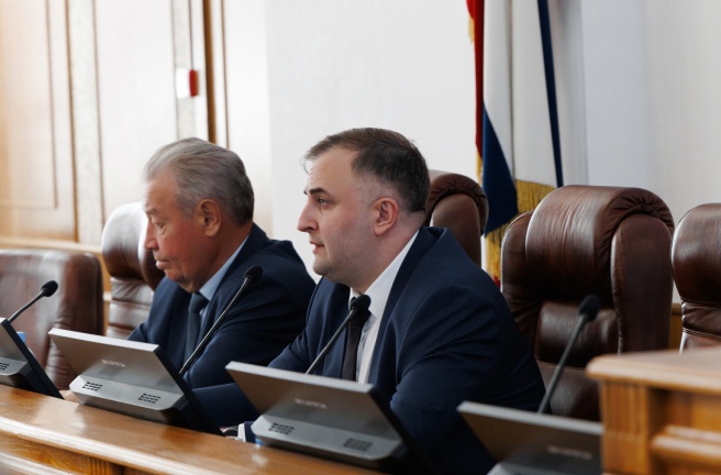 Председатель Законодательного Собрания Олег Гербер подвел итоги первого заседания восьмого созыва областного парламента