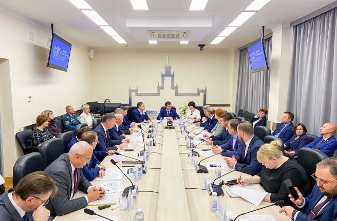 Выездное заседание комитета по социальной политике прошло в Южно-Уральском госуниверситете