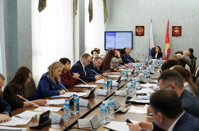 Депутаты комитета Законодательного Собрания по социальной политике поддержали изменения в областной закон «Об охране труда в Челябинской области» 