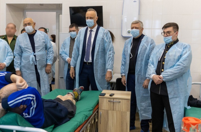 Депутаты областного парламента посетили ключевые объекты социальной поддержки участников СВО