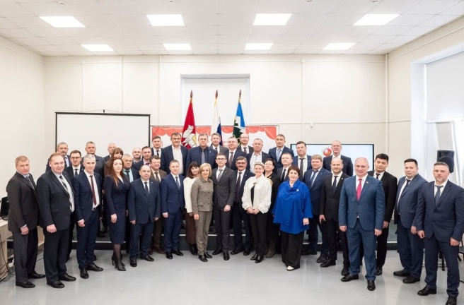 Андрей Шмидт и Вячеслав Евстигнеев приняли участие в заседании Ассоциации муниципальных образований Челябинской области «Горный Урал»