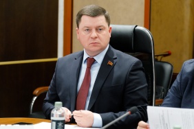 Фото О. Татаркин Комитет по экономической политике рассмотрел проект областного бюджета на 2025 год по вопросам ведения комитета