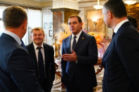 Председатель Законодательного Собрания Александр Лазарев принял участие в форуме «Бизнес Урала – 2022»