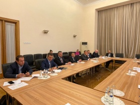 Председатель комитета Законодательного Собрания по экономической политике и предпринимательству Евгений Илле провел встречи в Торговом представительстве Российской Федерации в Китайской Народной Республике