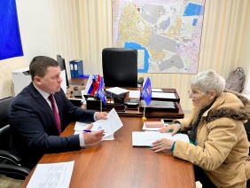 Вадим Ромасенко провёл приём граждан в Депутатском Центре Ленинского района
