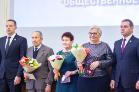 В Законодательном Собрании наградили лауреатов премии «Общественное признание»