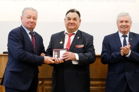100 лауреатов премии «Общественное признание» наградили в Законодательном Собрании