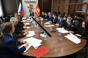 Фото Ю. Боровикова Депутаты комитета по промышленной политике обсудили реализацию госпрограммы Челябинской области «Развитие промышленности, новых технологий и природных ресурсов» в 2025 году