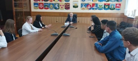 В Законодательном Собрании продолжаются «Парламентские уроки»