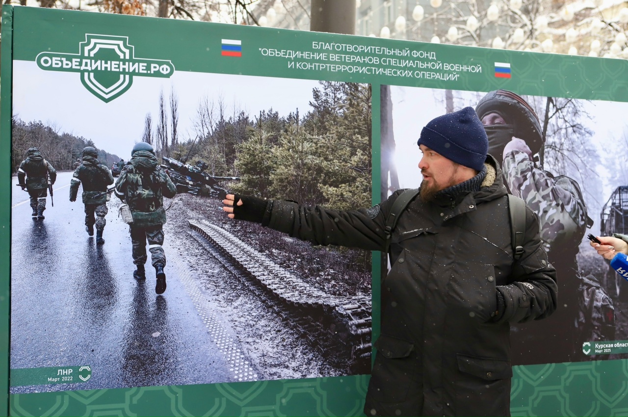 Фото из социальной сети депутата В Челябинске открылась вторая часть фотопроекта «Жизнь за лентой»